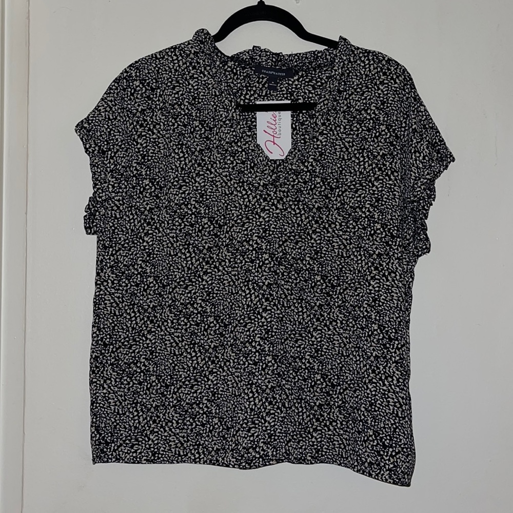 NWT beautiful blouse